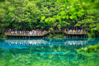 九寨溝景區(qū)&ldquo;智慧管理&rdquo;升級(jí) 解鎖五一&ldquo;暢游密碼&rdquo;